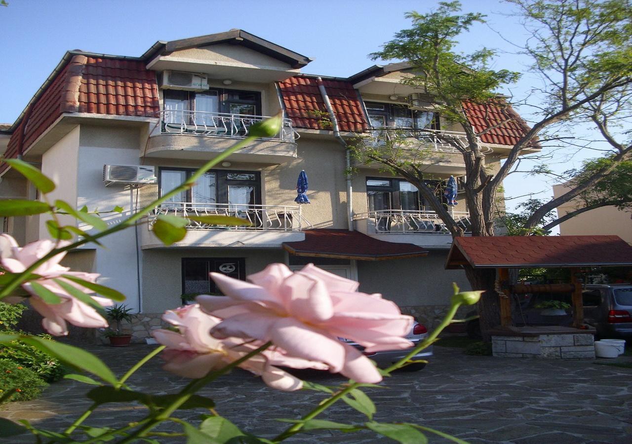 سينتس قسطنطين وهيلينا Villa Kosara المظهر الخارجي الصورة